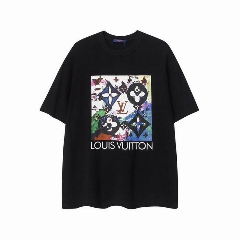 Louis Vuitton Men's T-shirts 224